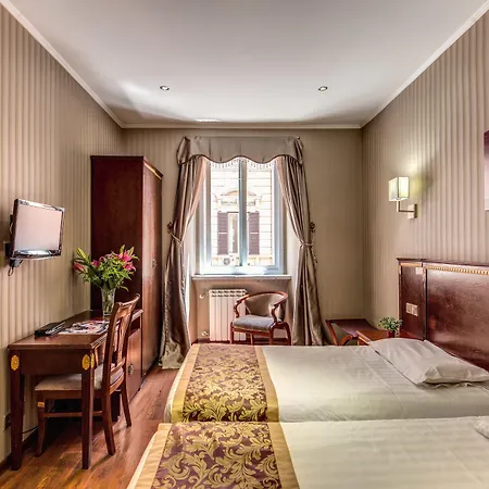 Drago D'oro - Accross From Metro Vittorio Emanuele 3*