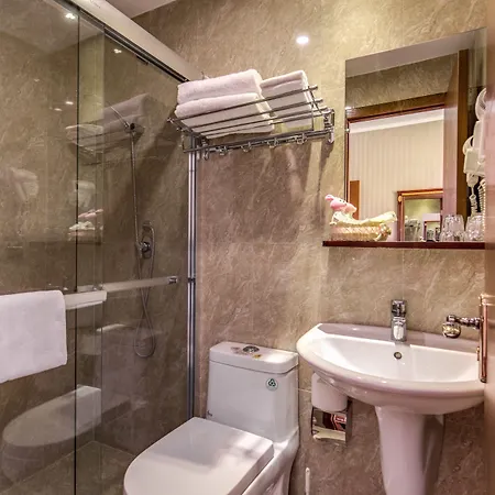 Drago D'oro - Accross From Metro Vittorio Emanuele Roma