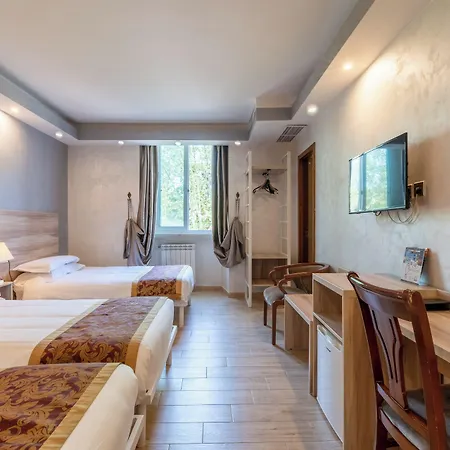 Drago D'oro - Accross From Metro Vittorio Emanuele Alojamento de Acomodação e Pequeno-almoço 3*