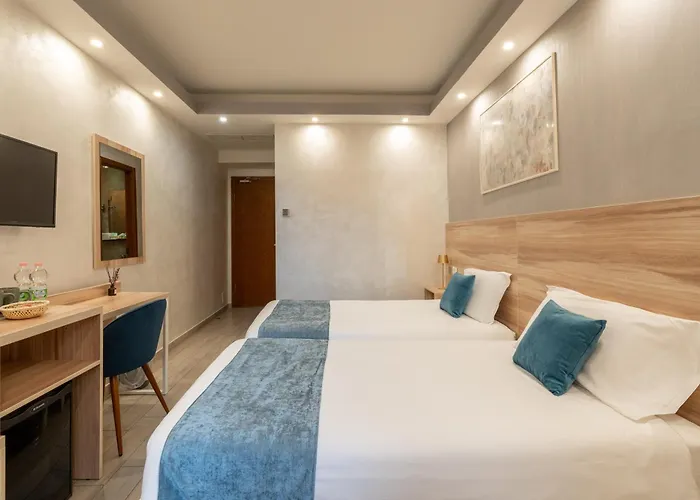 Drago D'oro - Accross From Metro Vittorio Emanuele Рим