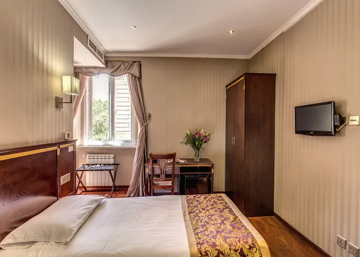 Drago D'oro - Accross From Metro Vittorio Emanuele Отель типа 