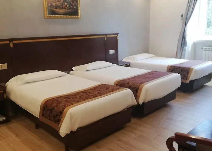 Drago D'oro - Accross From Metro Vittorio Emanuele