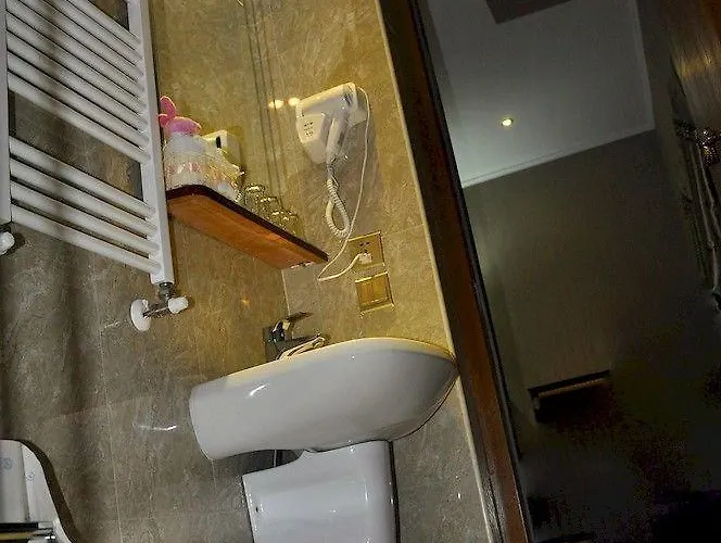 Drago D'oro - Accross From Metro Vittorio Emanuele Отель типа 