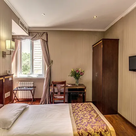 Bed & Breakfast Drago D'oro - Accross From Metro Vittorio Emanuele